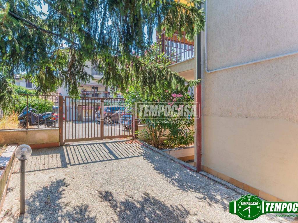 Villetta a schiera a Bareggio in Via Cesare Battisti 29 - Foto 4