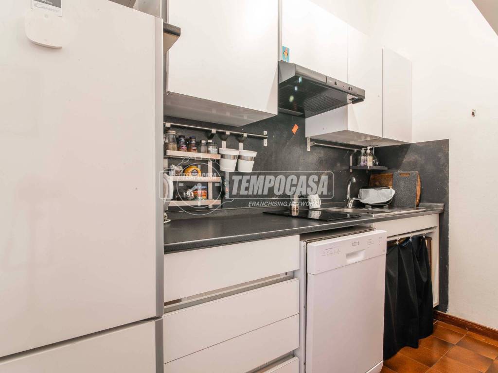 Appartamento a Saronno in Via Don Luigi Monza 26 - Foto 2