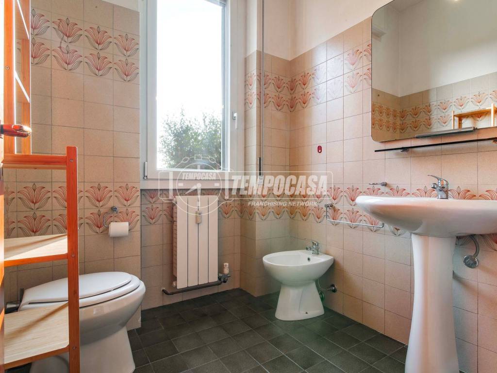 Appartamento a Saronno in Via Don Luigi Monza 26 - Foto 4