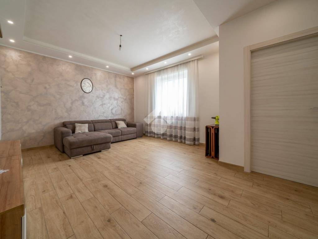 Villa a Verona in Str. della Genovesa, 86 - Foto 2