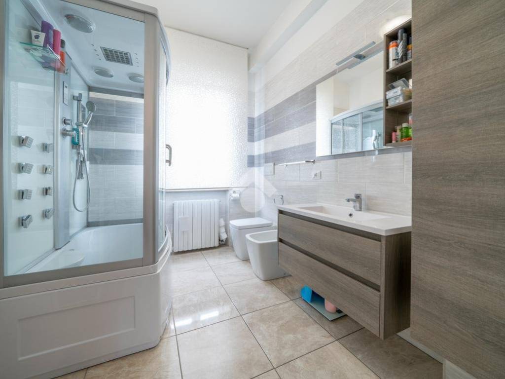 Villa a Verona in Str. della Genovesa, 86 - Foto 5