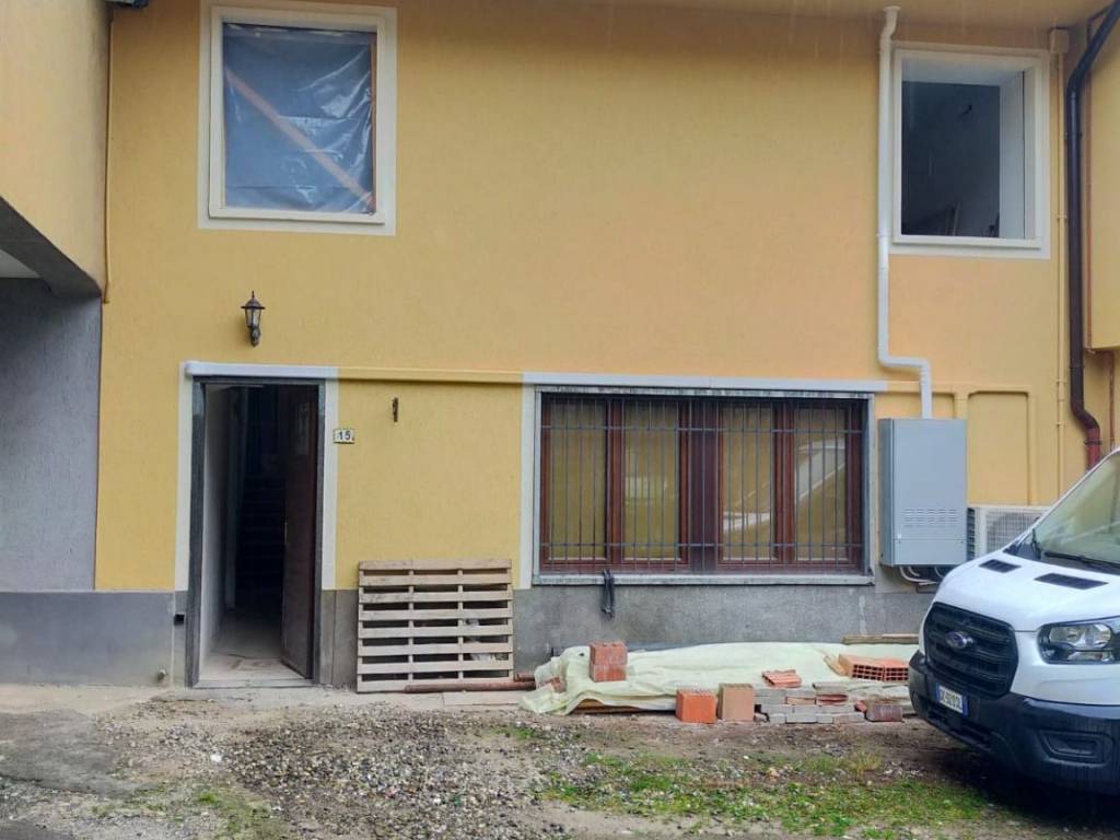 Appartamento a Carugo in Via Enrico Tazzoli, 13 - Foto 5