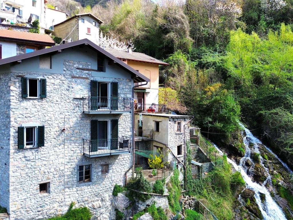 Villa a Nesso in Via Salita Municipio - Foto 4