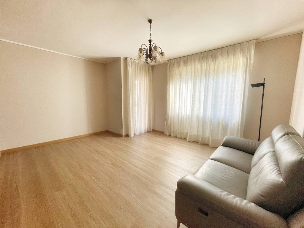 Appartamento a Borgo san dalmazzo in Via Vermenagna, 5 - Foto 5