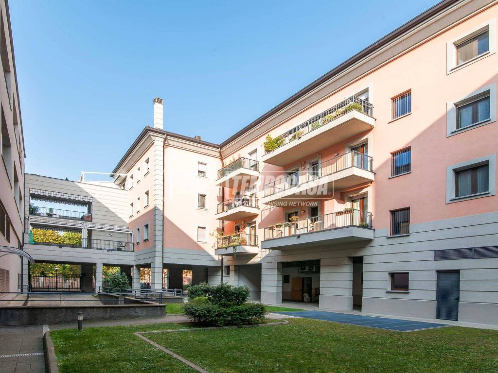 Appartamento a Saronno in Via Roma 9 - Foto 5