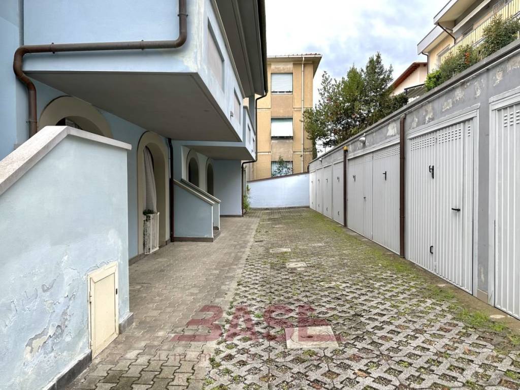 Appartamento a Cecina in Via Oreste Marrucci - Foto 2