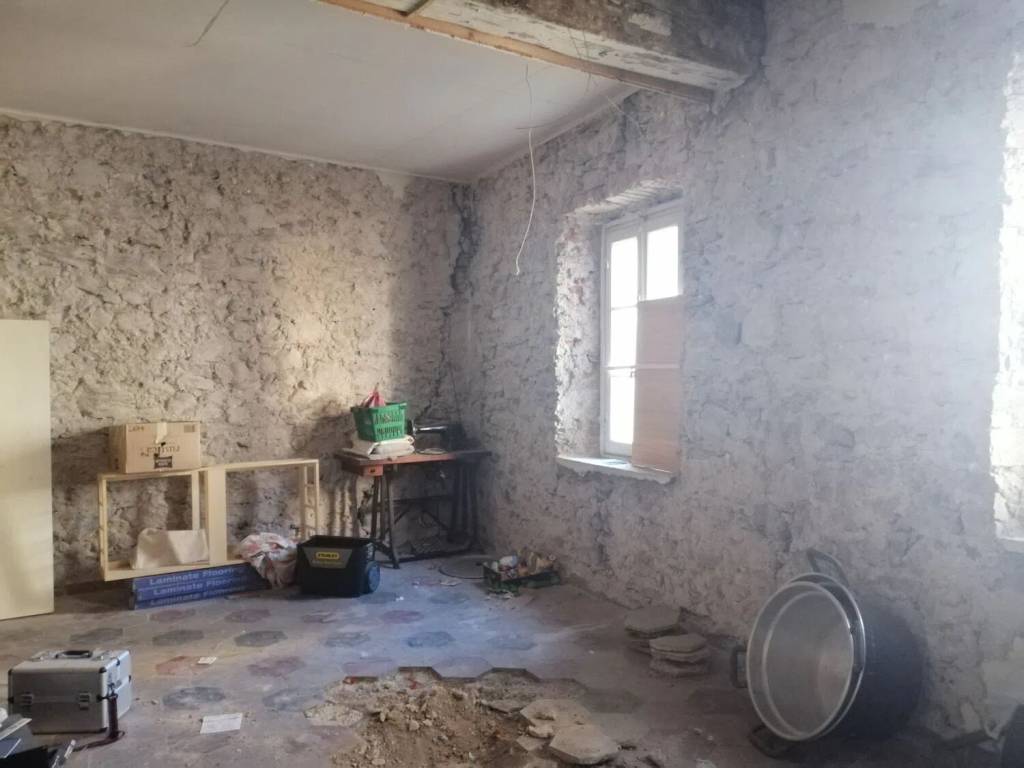 Villa a Arcisate in Via Martinelli Foscarini - Foto 4