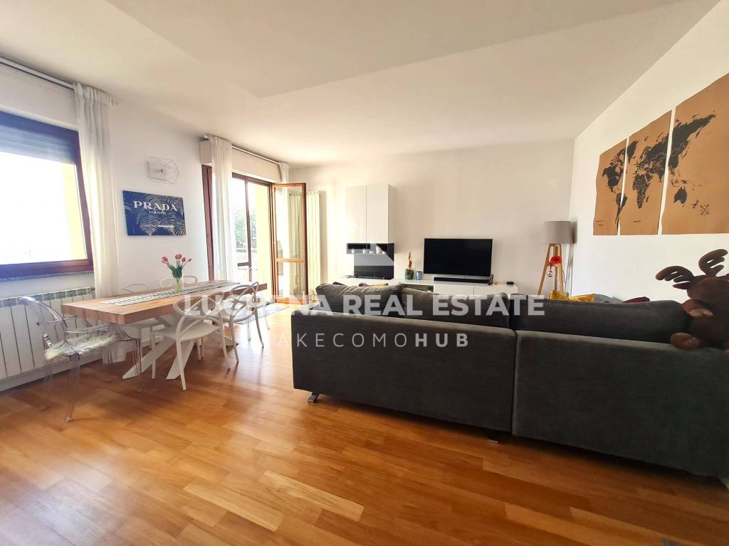 Appartamento a Como in Via Massimo Bontempelli, 22 - Foto 2