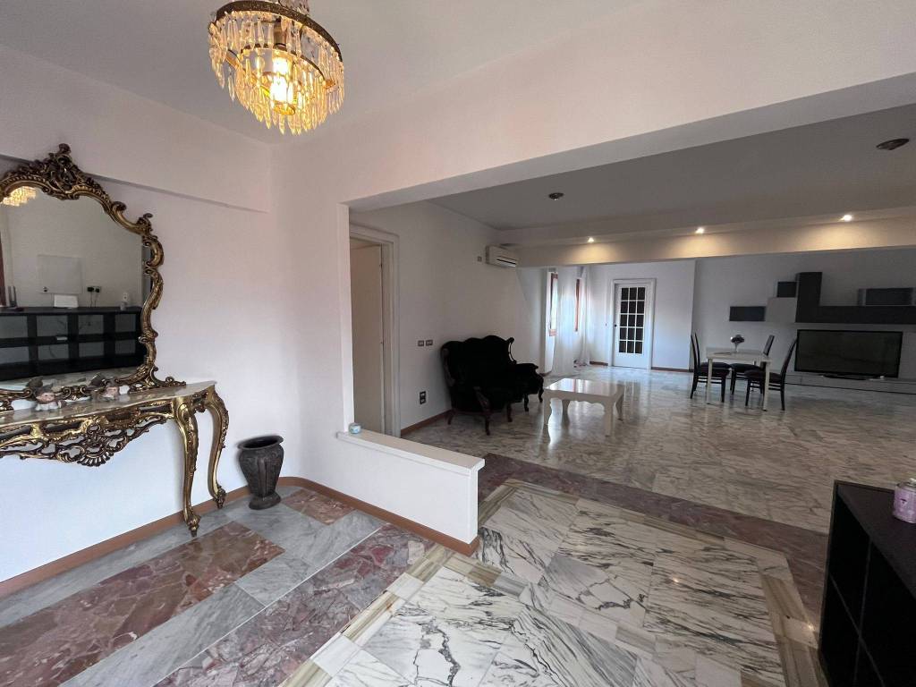 Appartamento a Benevento in Via Tommaso Bucciano - Foto 5