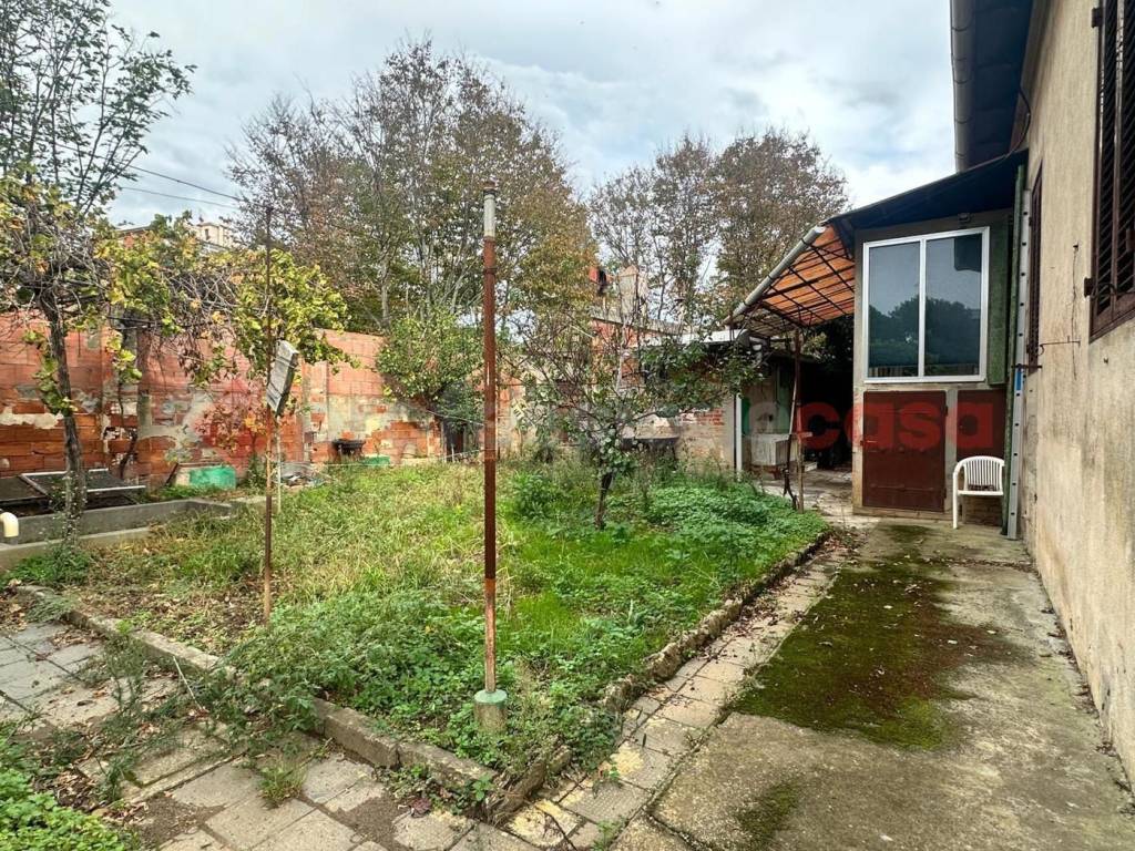 Villa a Livorno in Via Costanza - Foto 4