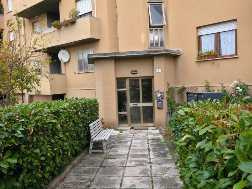 Appartamento a Spoleto in Viale Guglielmo Marconi - Foto 3