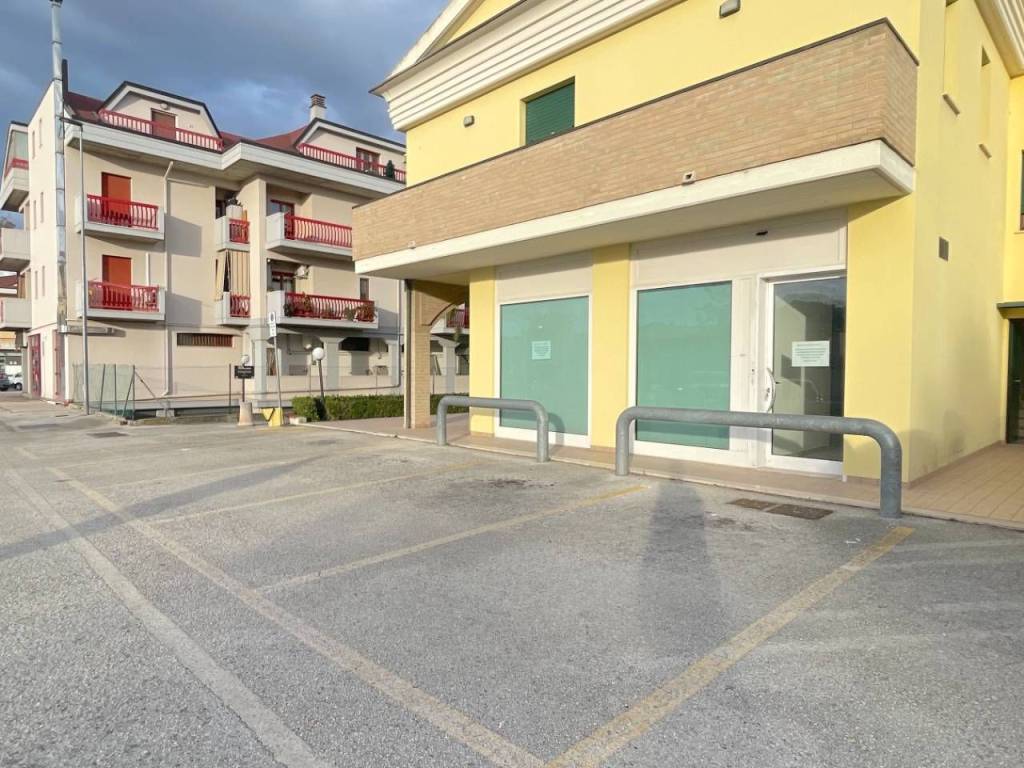 Immobile a Monteprandone in Viale De Gasperi, 2 - Foto 2