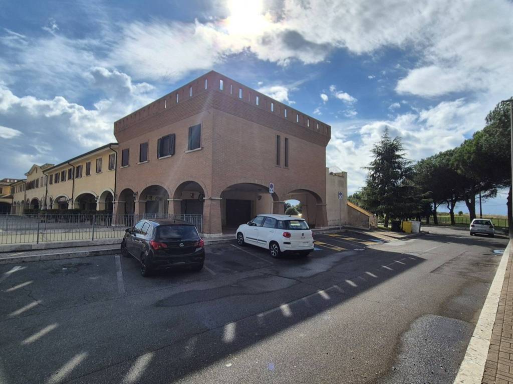 Immobile a Pomezia in Viale Anchise - Foto 2