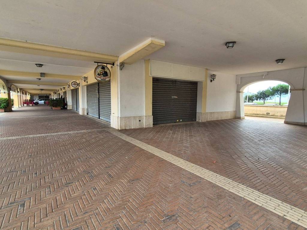 Immobile a Pomezia in Viale Anchise - Foto 4