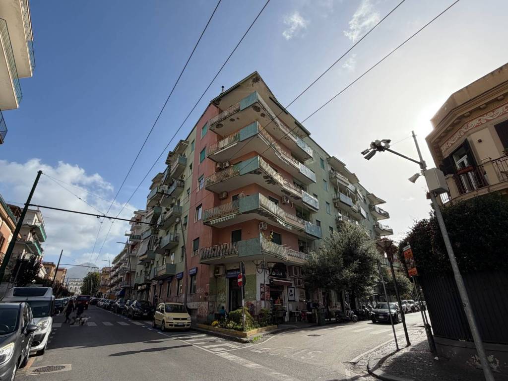 Appartamento a Portici in Via Armando Diaz - Foto 2