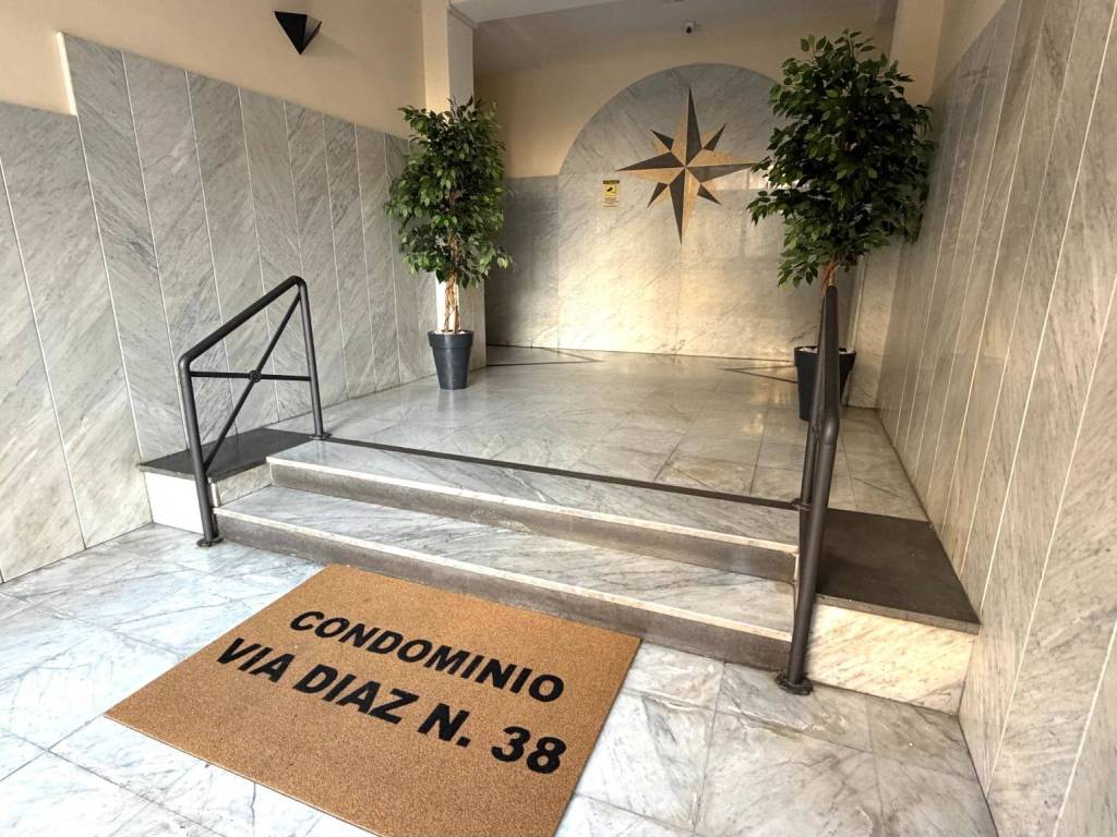 Appartamento a Portici in Via Armando Diaz - Foto 4