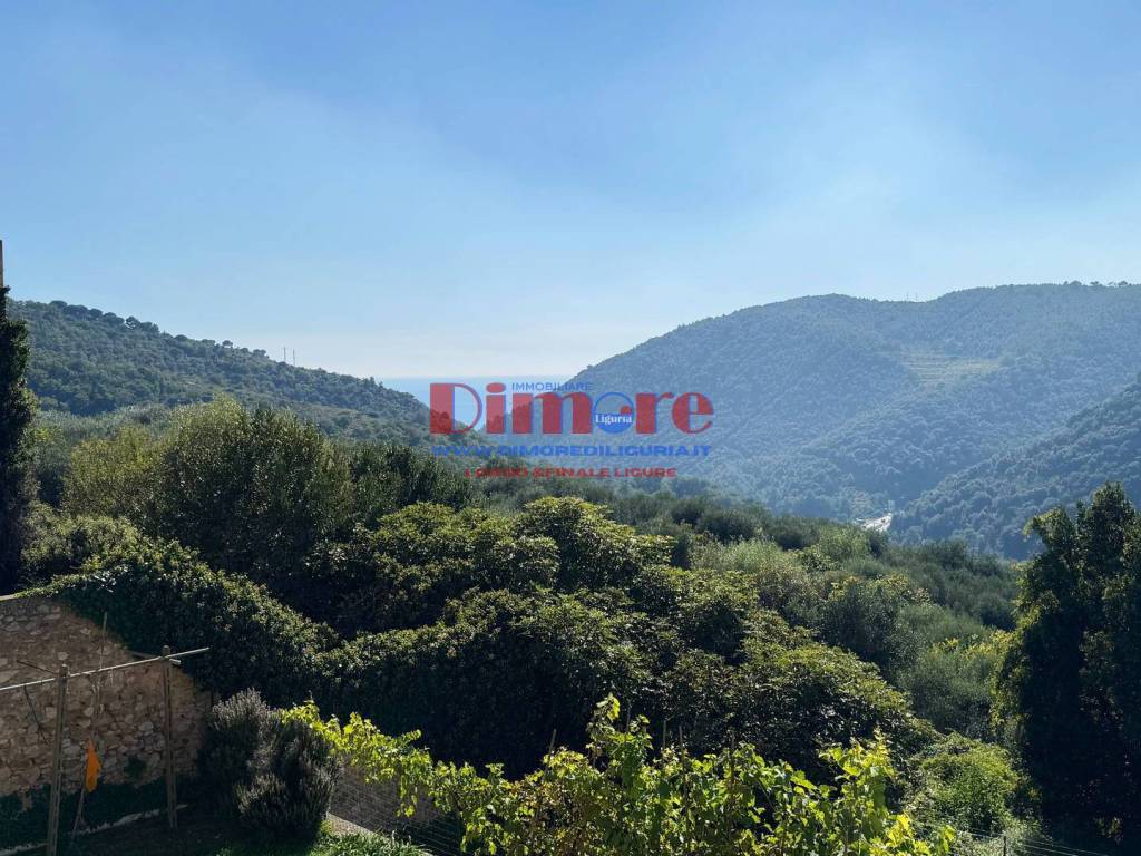 Appartamento a Finale ligure in Piazza San Bartolomeo, 10 - Foto 2