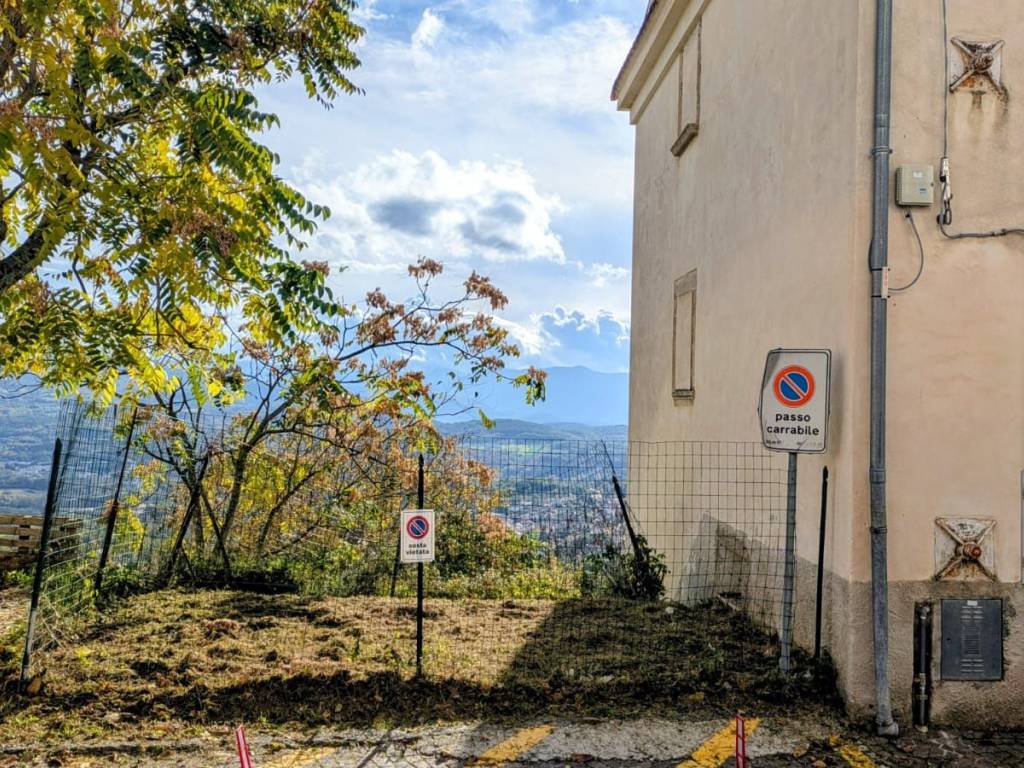 Casa indipendente a Pesche in Via Chiaia, 29 - Foto 3