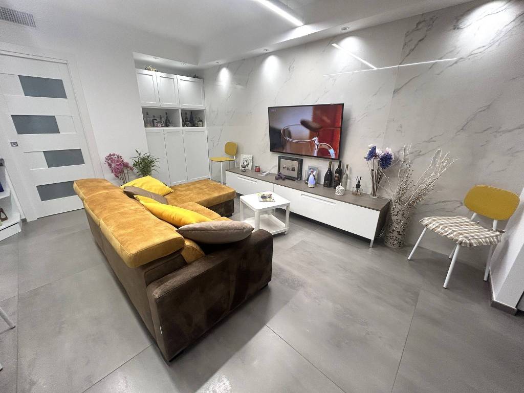 Appartamento a Giovinazzo in Via Bari, 24 - Foto 2