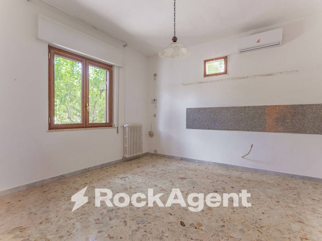 Appartamento a Grumo appula in Via Soldato M. Mastrangelo, 2 - Foto 3