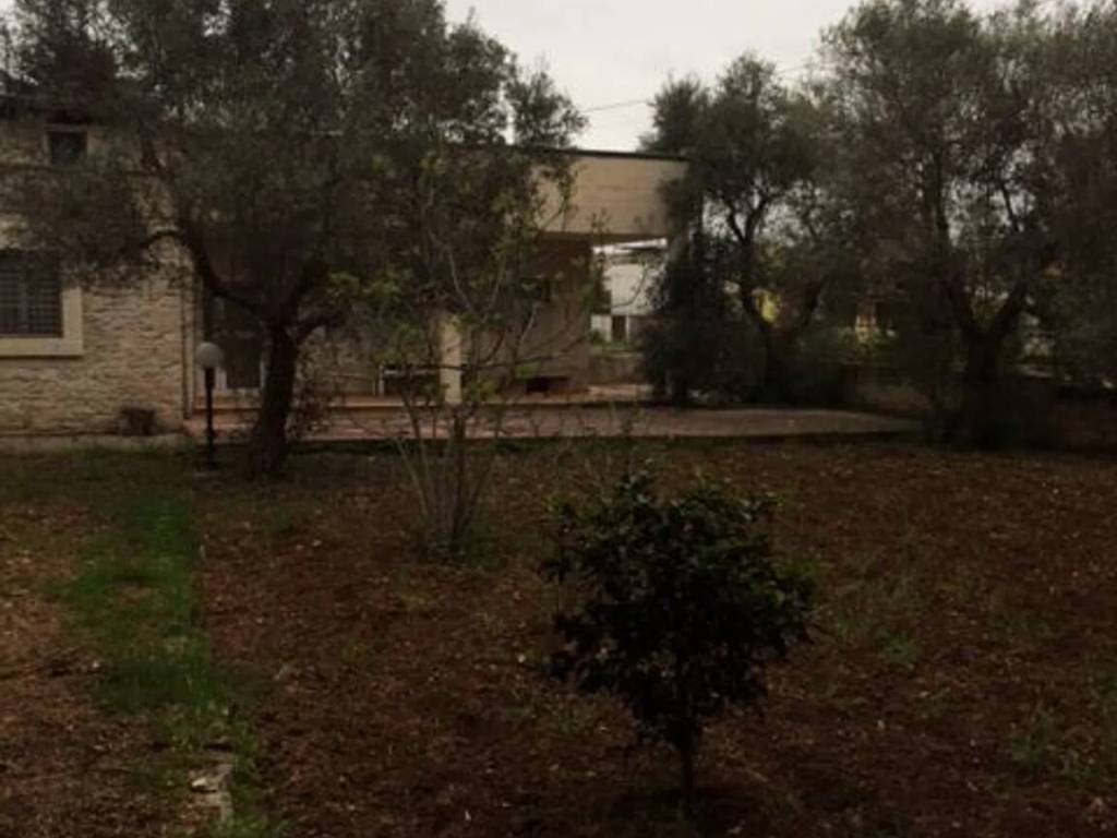 Villa a Sannicandro di bari in Via Extramurale - Foto 3