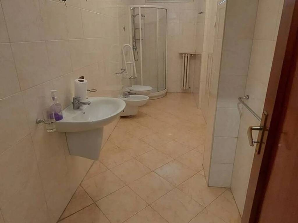 Appartamento a Bari in Via Tommaso Fiore - Foto 5