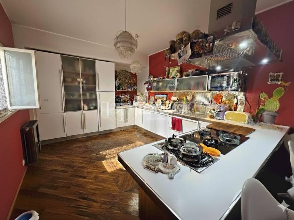 Appartamento a Capurso in Via MONTESANO - Foto 4