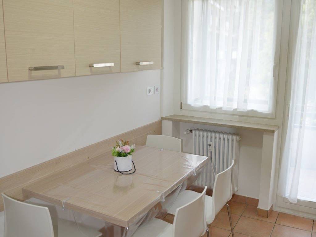 Appartamento a Merano in Via Francesco Petrarca, 14 - Foto 3
