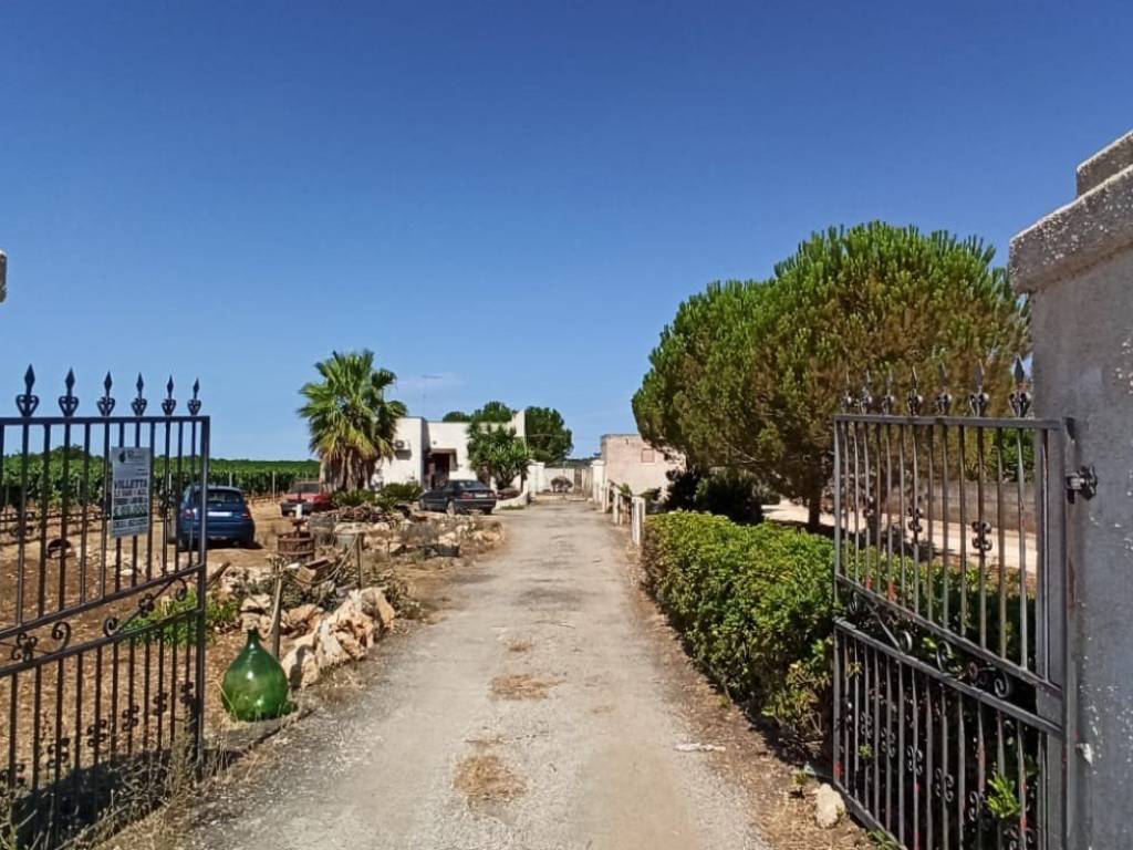 Villa a Sava in Strada Torre - Foto 2