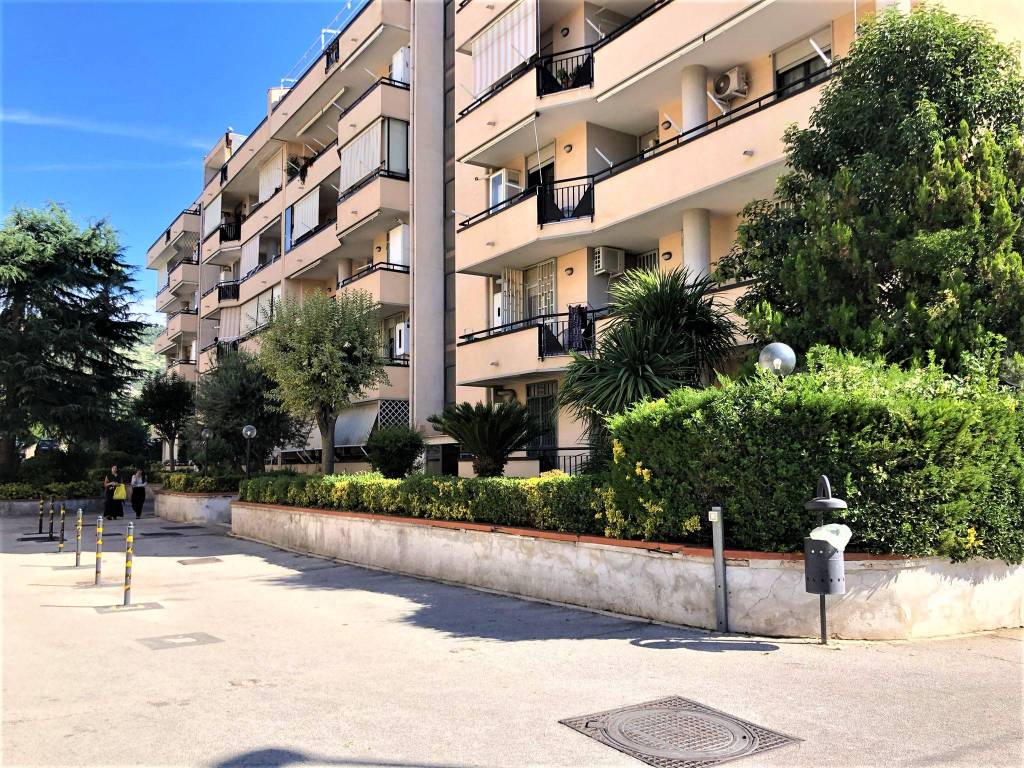 Appartamento a Caserta in Via Antonio Niccolini - Foto 3