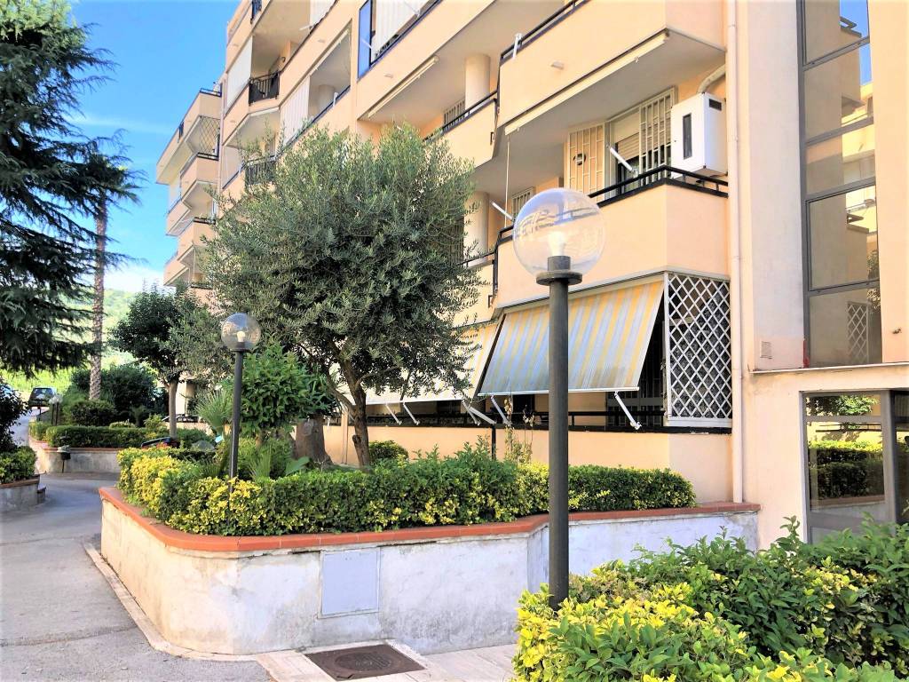 Appartamento a Caserta in Via Antonio Niccolini - Foto 5