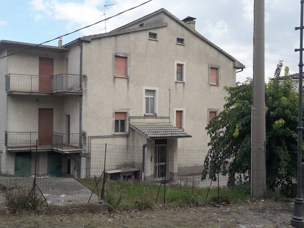 Casa indipendente a Roccamontepiano in Via della Grava, 1 - Foto 3