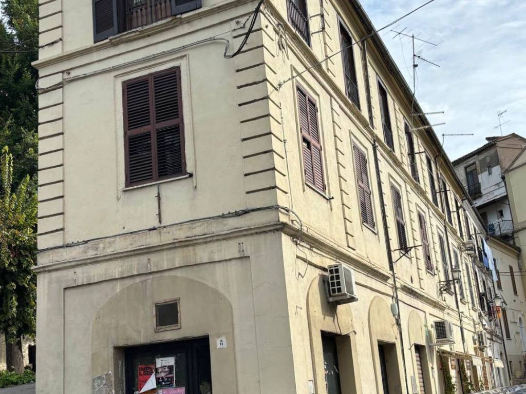 Appartamento a Cosenza in Via Don Luigi Maletta, 10 - Foto 2