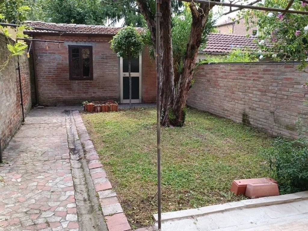 Palazzo / stabile a Ferrara in Vicolo Mozzo Della Scimmia, 5 - Foto 2