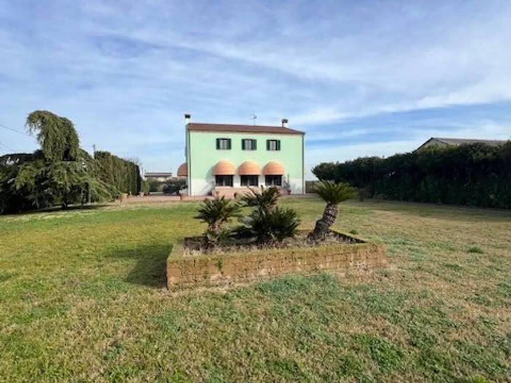 Villa a Frassinelle polesine in Via Giuseppe Mazzini, 78 - Foto 4