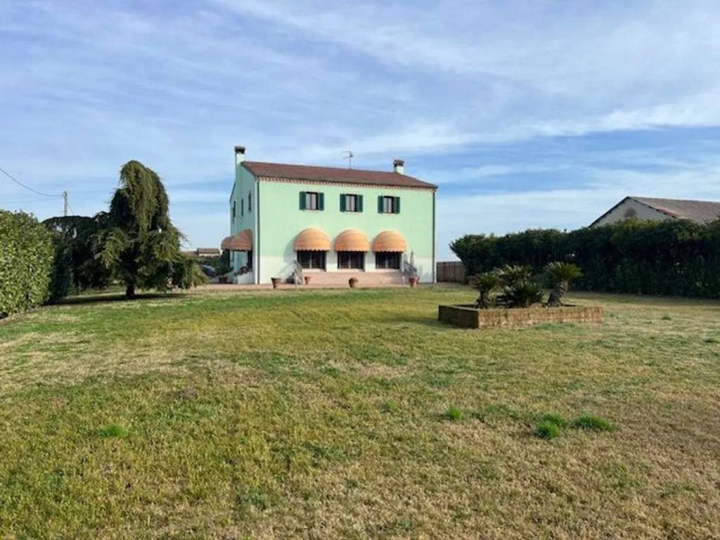 Villa a Frassinelle polesine in Via Giuseppe Mazzini, 78 - Foto 5