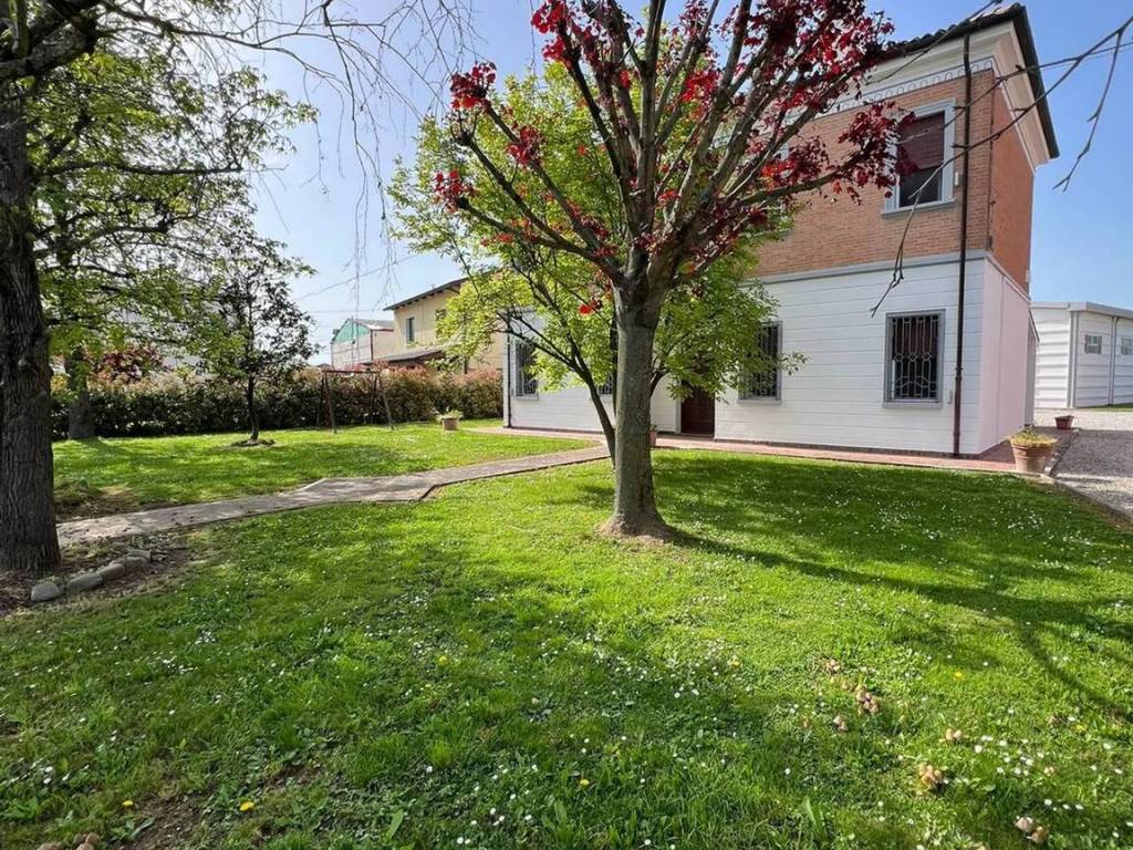 Villa a Ferrara in Via Masi, 378 - Foto 2