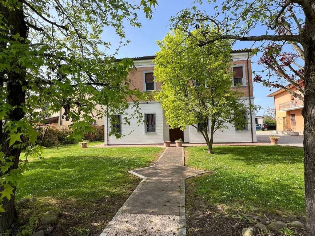 Villa a Ferrara in Via Masi, 378 - Foto 3