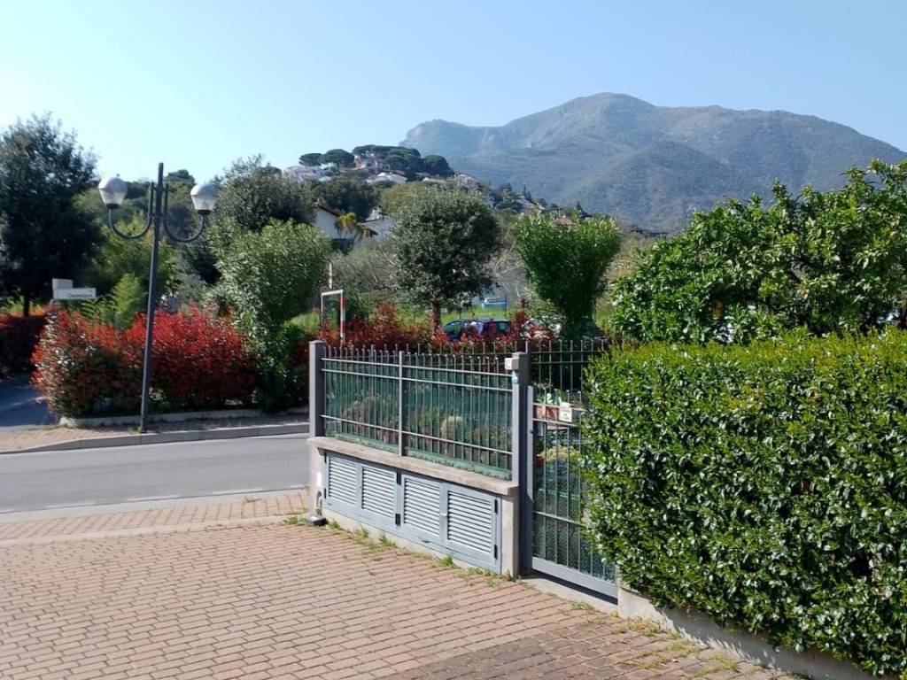 Appartamento a Borghetto santo spirito in Via Cianastri - Foto 3