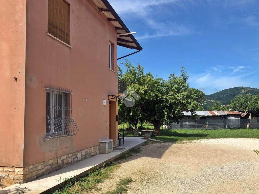 Casa indipendente a Valfabbrica in Vocabolo Fornace - Foto 4
