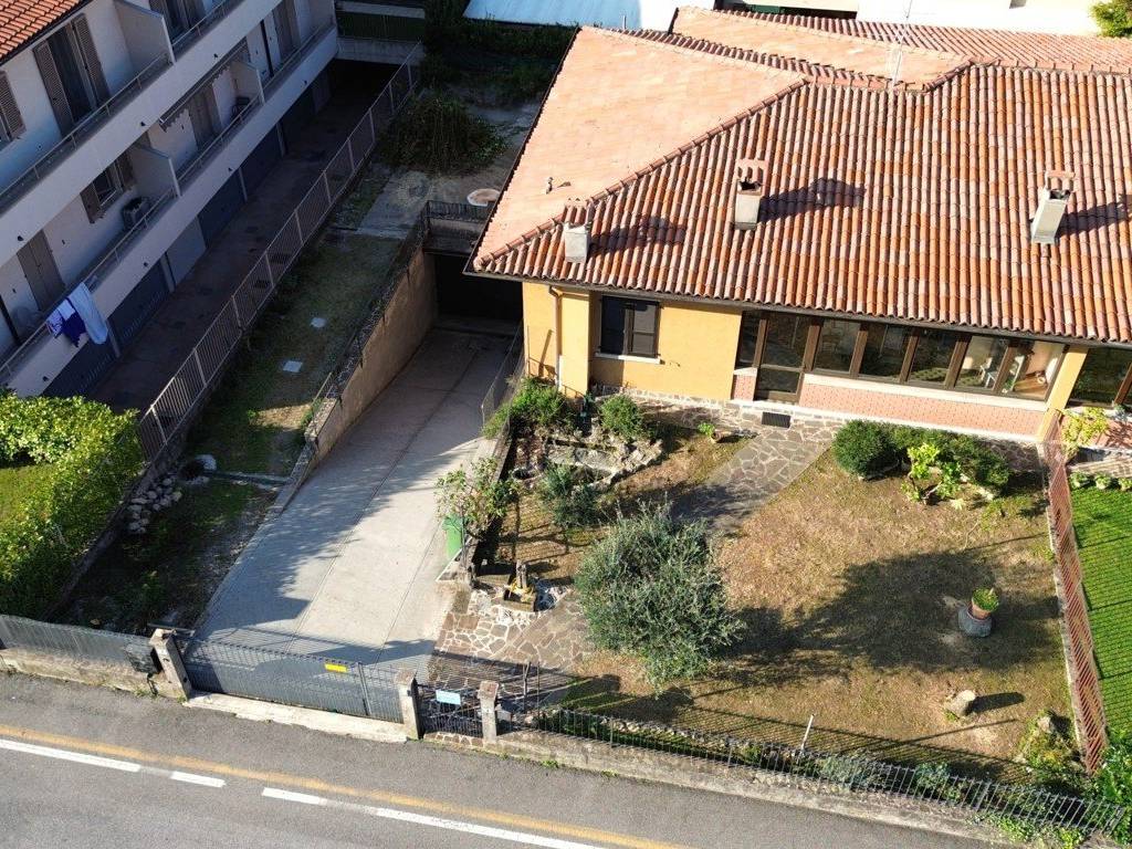 Villa a Coccaglio in Via Padre Giulio Bevilacqua, 5 - Foto 4