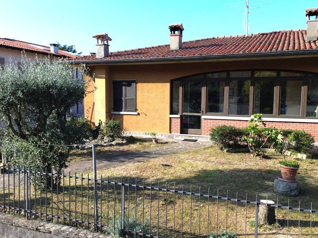 Villa a Coccaglio in Via Padre Giulio Bevilacqua, 5 - Foto 5
