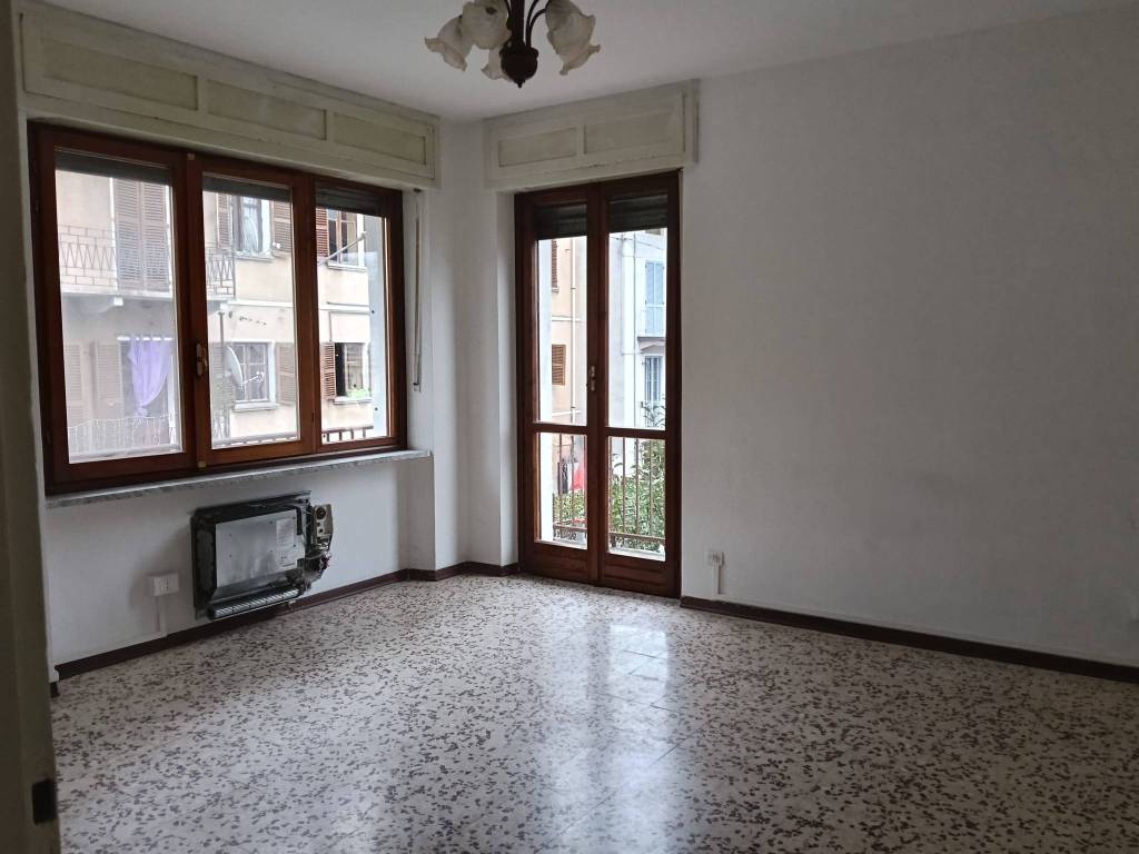 Appartamento a Lanzo torinese in Via Michelangelo Peroglio, 7 - Foto 2