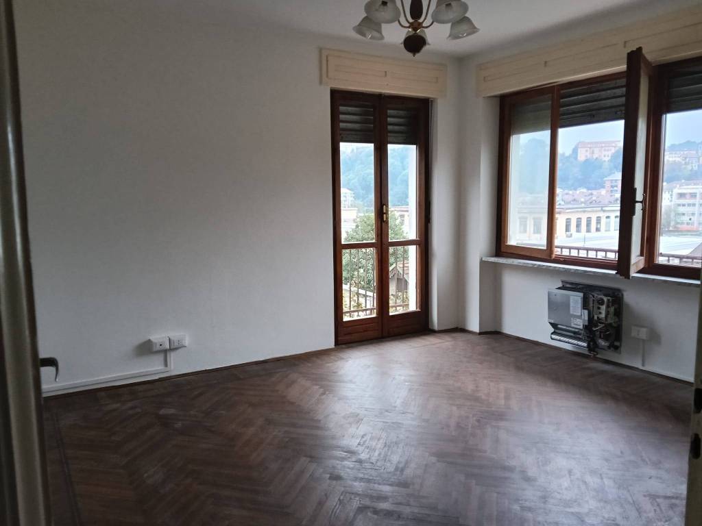 Appartamento a Lanzo torinese in Via Michelangelo Peroglio, 7 - Foto 3