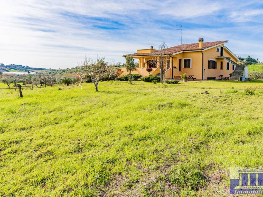Villa a Cerveteri in Via del Corbezzolo, 1 - Foto 2