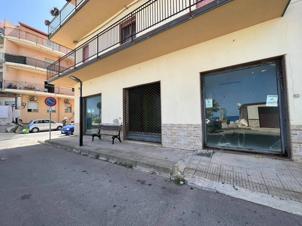 Appartamento a Reitano in Via Lungomare Colonna - Foto 2