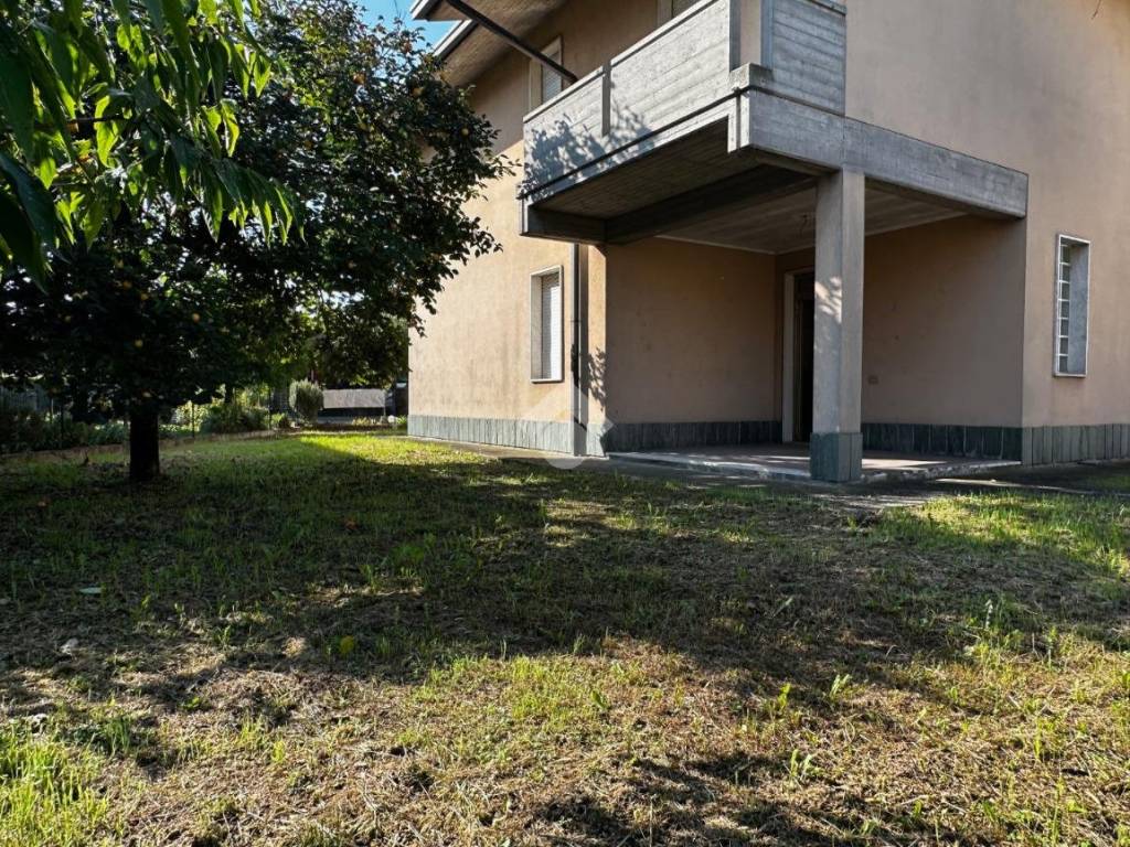 Villa a Leno in Quartiere Alcide De Gasperi, 11 - Foto 4