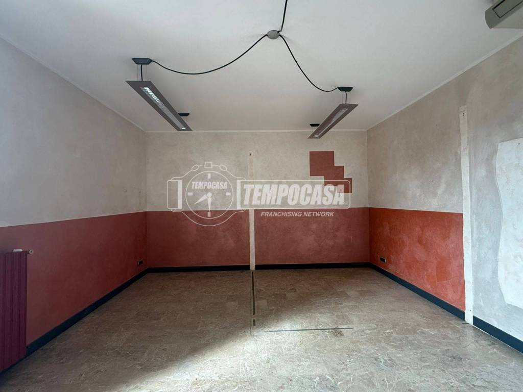 Appartamento a Asti in Via Giuseppe Gamba 2 - Foto 4