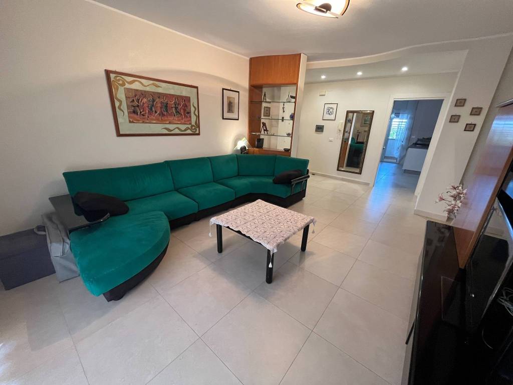 Appartamento a Valenzano in Via della Repubblica - Foto 3