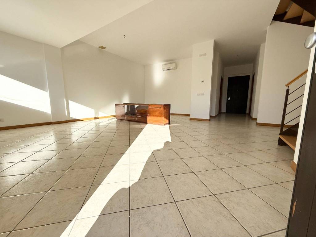 Villetta a schiera a Campoformido in Viale delle Rose - Foto 2